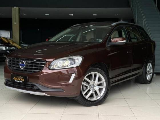 VOLVO XC60 2.0 T5 MOMENTUM GASOLINA 4P AUTOMÁTICO